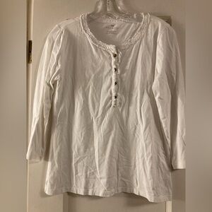 Talbots White Ladies Long Sleeve Shirt Button Front Ruffle Neck Size Small